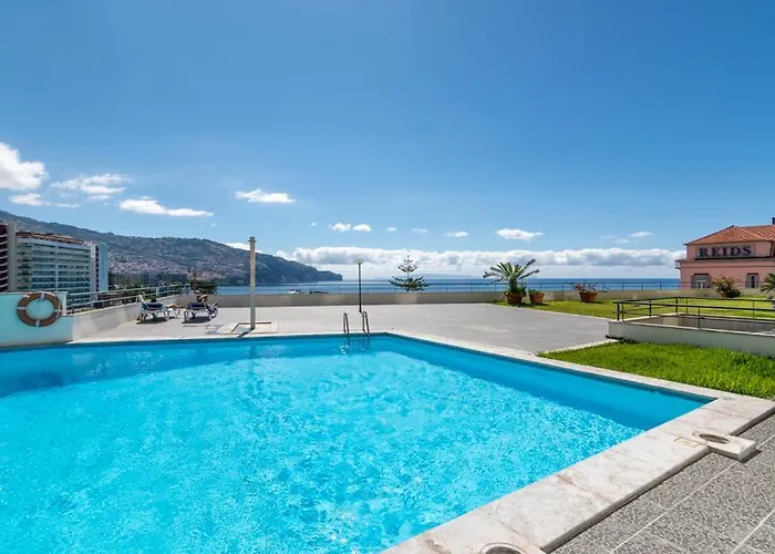 106 - Two Bedroom شقة