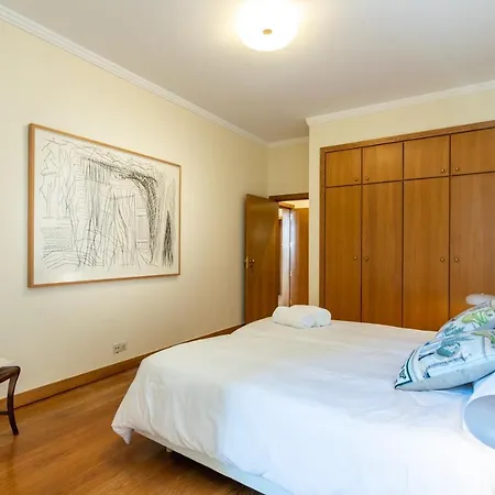 106 - Two Bedroom Апартаменты