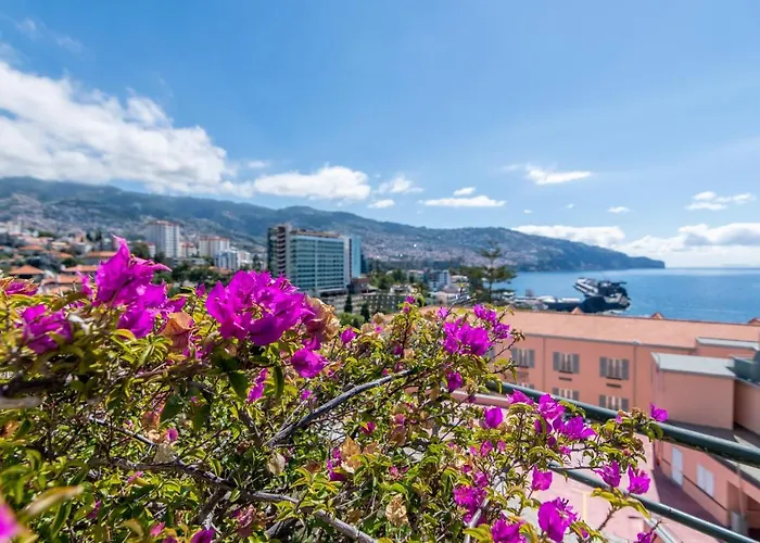 106 - Two Bedroom 아파트 푼샬